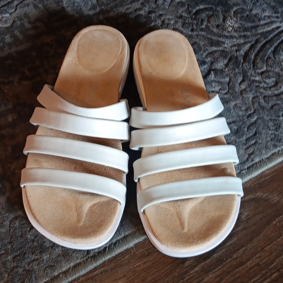 EMU AUSTRALIA SANDALS SIZE 6 - Picture 2 of 7